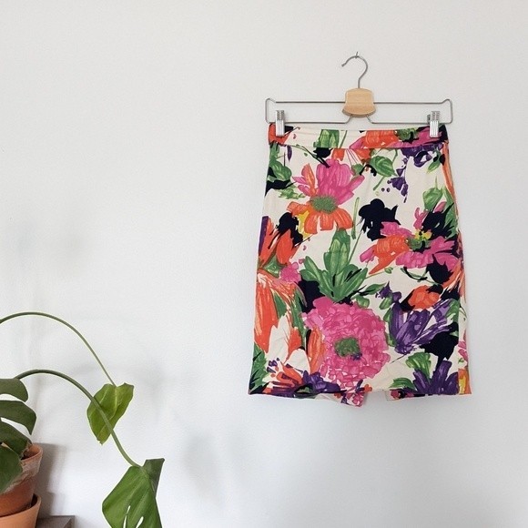 J. Crew Dresses & Skirts - J. Crew Floral Cotton Blend Pencil Skirt
